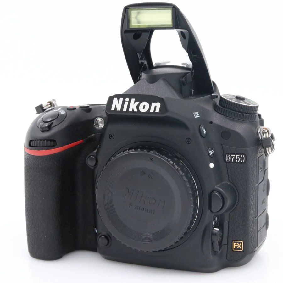NIKON D750